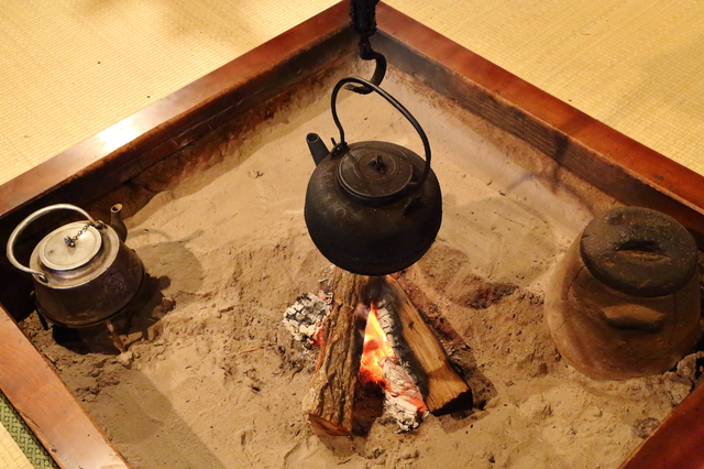 囲炉裏の簡単な手作り方法や作り方・DIY・レシピ